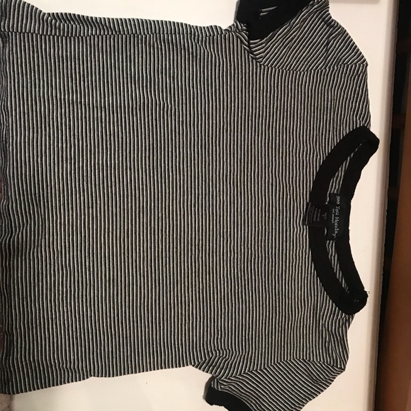 2-for-1 crop tops! One short sleeve and one tank - Picture 3 of 3